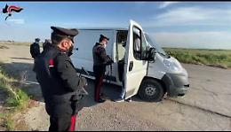 Caporalato, sette aziende della provincia di Foggia sottoposte a controllo giudiziario: 8 persone accusate di sfruttamento