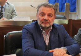 Esposizione del prezzo medio del carburante, Quarto (Fdi): «Bene la misura introdotta dal governo Meloni»
