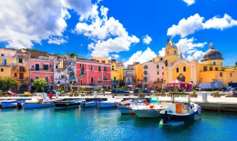 Viaggio lungo le coste della Campania e della Grande Lucania e del loro sogno del mare d'inverno. Le isole della Campania: Procida