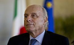 Dai crimini delle privatizzazioni di Draghi alla devastante autonomia di Meloni, Paolo Maddalena spiega come difendere l'Italia con la Costituzione
