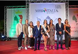Lucia Cavallo, ventenne di Sant’Arcangelo, è Miss Framesi Basilicata
