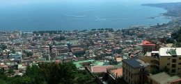 Viaggio lungo le coste della Campania e della Grande Lucania e del loro sogno del mare d'inverno. Napoli e il suo Golfo