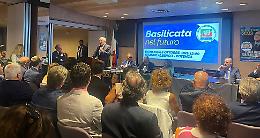 Lo stato maggiore di Forza Italia blinda Bardi per il 2024, per Tajani il resto "sono chiacchiere"