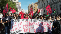 Protesta degli studenti di Bari a favore della Palestina: "E' Israele lo Stato invasore, nessuno fa vedere i 200 bambini che hanno ucciso"