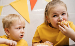 Calorie, grassi, zuccheri e sale: ecco i nemici della salute dei bambini 