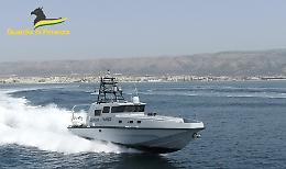 Scontro al largo di Manfredonia tra due motovedette della GdF, feriti lievemente tre finanzieri