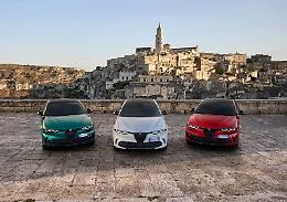 Stellantis: nel 2023 Alfa Romeo ha raddoppiato le vendite, bene Tonale e Stelvio