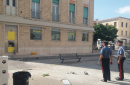 Fallisce il colpo della "marmotta" a Cerignola: delinquenti a mani vuote dopo aver fatto esplodere il bancomat centrale delle Poste 