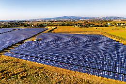 Dal Governo Meloni via libera ad altri mega impianti di produzione energetica su terreni agricoli delle province di Foggia e Lecce
