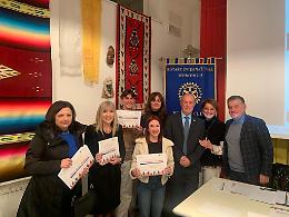 IIS “Federico II”: doppia premiazione al Rotary Club