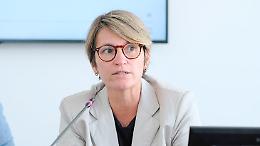 Il PD di Bari in subbuglio per l'esclusione di Titti De Simone, consulente di Michele Emiliano