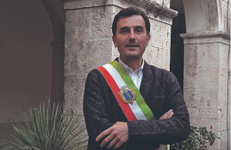 A Isernia il sindaco M5S Castrataro impone il silenzio alla città