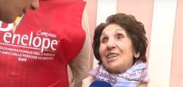 Potenza dedica il largo della Trinità a Elisa Claps. Mamma Filomena: «Ora sono serena, lei non è più nel sottotetto e io tornerò a fare questo tratto di strada che evitavo da 30 anni»
