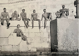 I ragazzi di vita della “Lanterna Beach” di Barletta
