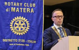 Pelazzi alla guida del  Rotary Club Matera, pronto a festeggiare con l'acqua i suoi 70 anni nel segno della diversità e dell'inclusione