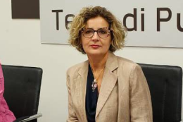 La senatrice foggiana M5S Naturale: approfittando delle tenebre "Fugatti fa abbattere  l'orsa Kj1 dai suoi sicari"