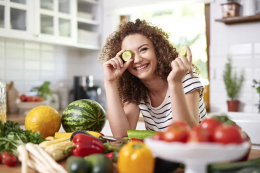 Non è la formula magica dell'eterna giovinezza, ma la dieta vegetale allunga la vita
