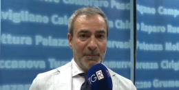 La rivoluzione sanitaria del meloniano Napoli? Blockchain, intelligenza artificiale e tanto fuoco amico