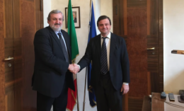 Girandola di poltrone alla Regione Puglia: il partito di Calenda, Azione, entra nella giunta Emiliano con un assessorato di peso