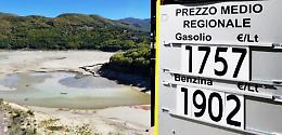 La Basilicata dell'oro blu e dell'oro nero? Potentino a secco e benzina più cara d'Italia
