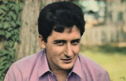 Passano gli anni ma è sempre impossibile vivere più di un'ora senza lei: la canzone meravigliosa di Pino Donaggio che incantò anche Elvis Presley