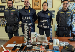 Operazione “Affari tuoi” delle Fiamme Gialle: a Potenza sequestrato hashish e sigarette elettroniche 