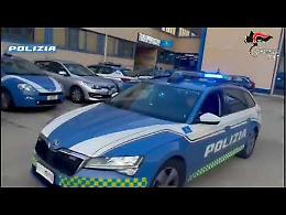Caccia all'alba di Carabinieri e Polizia ai "cannibali" delle auto di Cerignola: 20 misure cautelari
