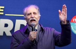 Stellantis, Bardi punta il dito: "Il Gruppo sta mettendo a rischio anche i lavoratori dell'indotto di San Nicola di Melfi"