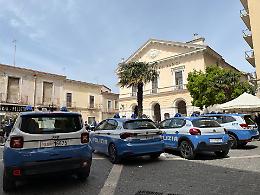 62 rapine, 1.503 furti, 46.663 chiamate di emergenza: la Polizia di Stato di Foggia presenta il conto del 2024