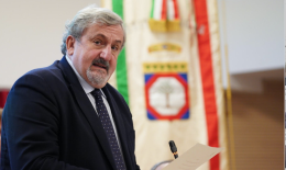 La Procura accoglie l'esposto sulla legge di Bilancio in Puglia presentato da Emiliano, che dice: «Non c'è niente di politico»