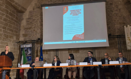 Sovraindebitamento e usura: un'emergenza ignorata dalla politica e dalla stampa