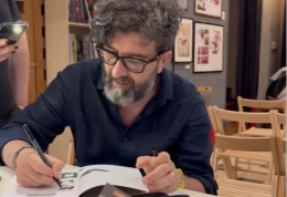 Per "Ultima Generazione", il dissenso diventa arte con il fumettista foggiano Giuseppe Guida e Marco Sonseri