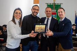 Ferrandina, targa-premio al giovane manager Leonardo Fabbrizio