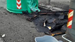 A Foggia una banda di ragazzini incendia cassonetti dell'immondizia, blocca una strada e si scaglia contro le forze dell'ordine