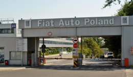 Stellantis, la sinistra fa la sinistra: "Riportare le produzioni in Italia, Elkann faccia davvero il Presidente dell'azienda che dirige"