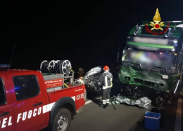 Sulla Bradanica l'ennesima tragedia della strada: morti due giovani della Puglia