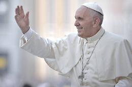 Il Papa? Con Francesco stipendio azzerato, solo servizio