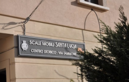 Aggredito per aver difeso delle donne: paura sulle scale mobili di Potenza