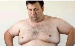E pure agli uomini spuntano le tette
