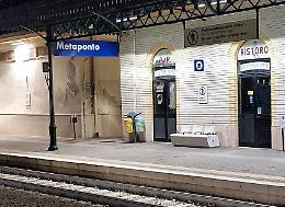 Metaponto, l’estate non decolla: rincari e assenza di promozione turistica lasciano gli ombrelloni vuoti