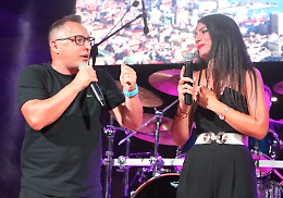 Polignano a Mare, città della musica, a Ferragosto canta con Micky Sepalone e Angela Piaf