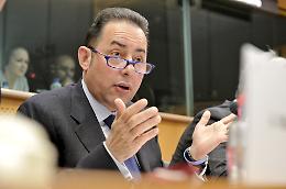 Il regno dei Pittella dalle stelle alla stalla: Lauria commissaria