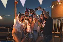 Festa di compleanno a sorpresa per un amico: come renderla unica?