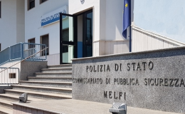 Minaccia la madre e aggredisce la Polizia: arrestato a Melfi