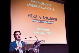 Fiducia, impegno, etica e prossimità: all'Anci Basilicata la voce autentica di Smaldone