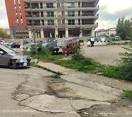 Via Cavour: a Potenza la strada del caos e dell'inciviltà 