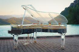 Il pianoforte che svela la sua anima: a Tito “Il corpo celato” diventa spettacolo