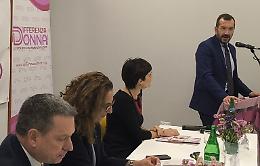 A Palazzo San Gervasio un presidio contro la violenza sulle donne, presenti Pepe e Ferro: lo Stato c'è