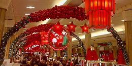 Natale 2025: italiani spenderanno 8,7 miliardi in regali. L'indagine di Facile.it