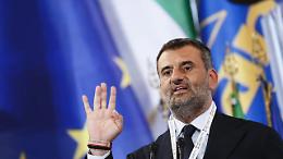 Il 7 gennaio la proclamazione in Puglia di Decaro presidente che non fa gli auguri a tutti 